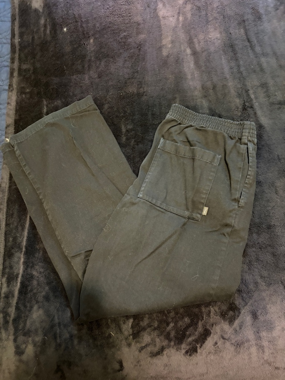 TNA woman’s Black Elastic-Waist Joggers with Patch Pocket